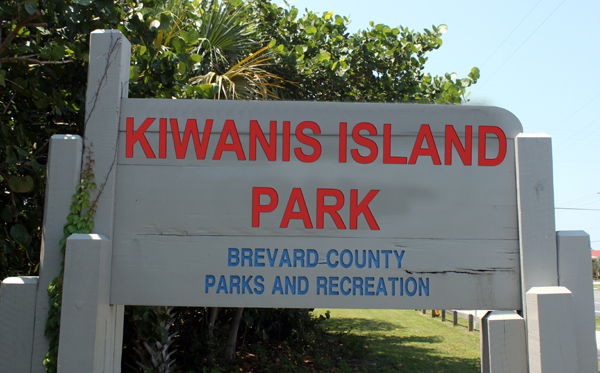 kiwanis-island-park-sign.jpg