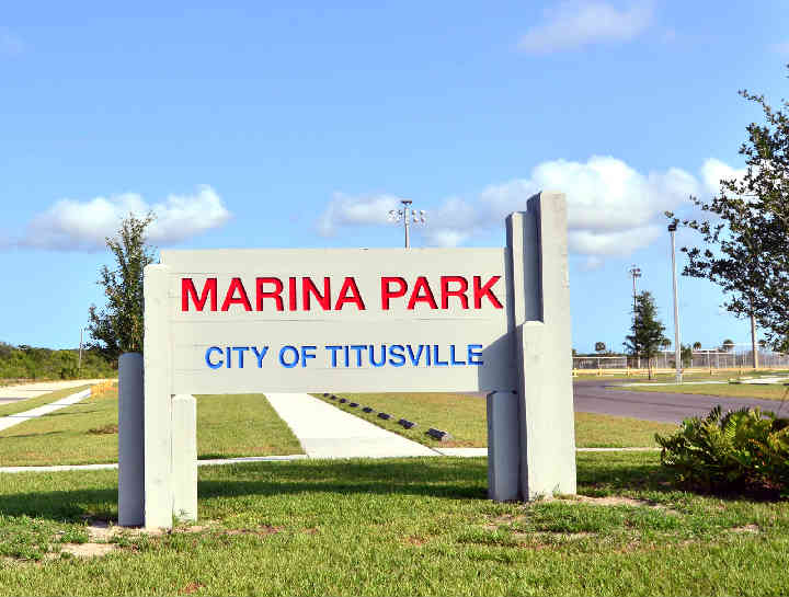 Marina-Park-Sign_2f507710-addc-c632-d770e62bb0499050.jpg